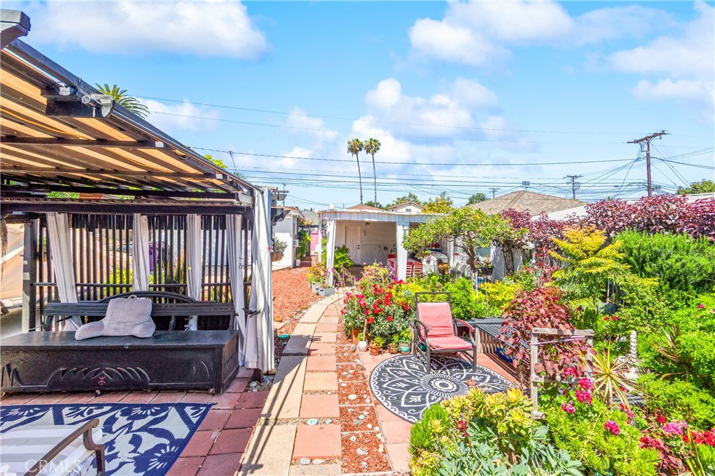 1477 Lemon Avenue
