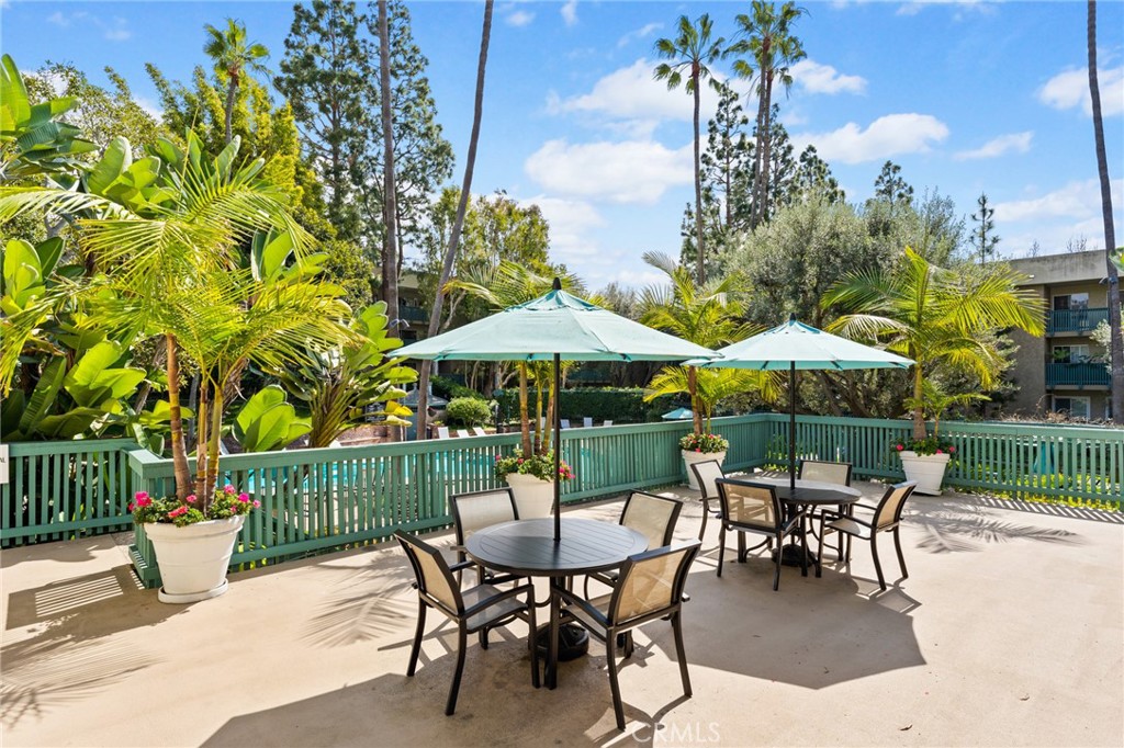 424 N Bellflower Boulevard 304