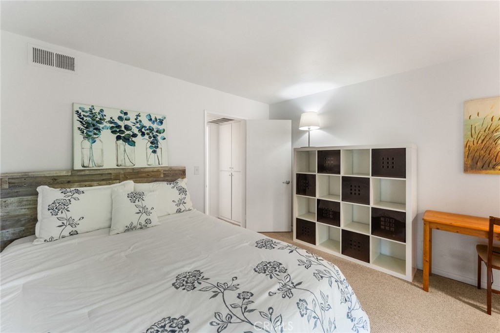 424 N Bellflower Boulevard 304