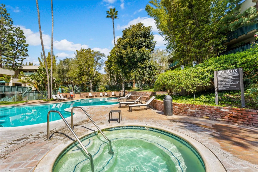 424 N Bellflower Boulevard 304