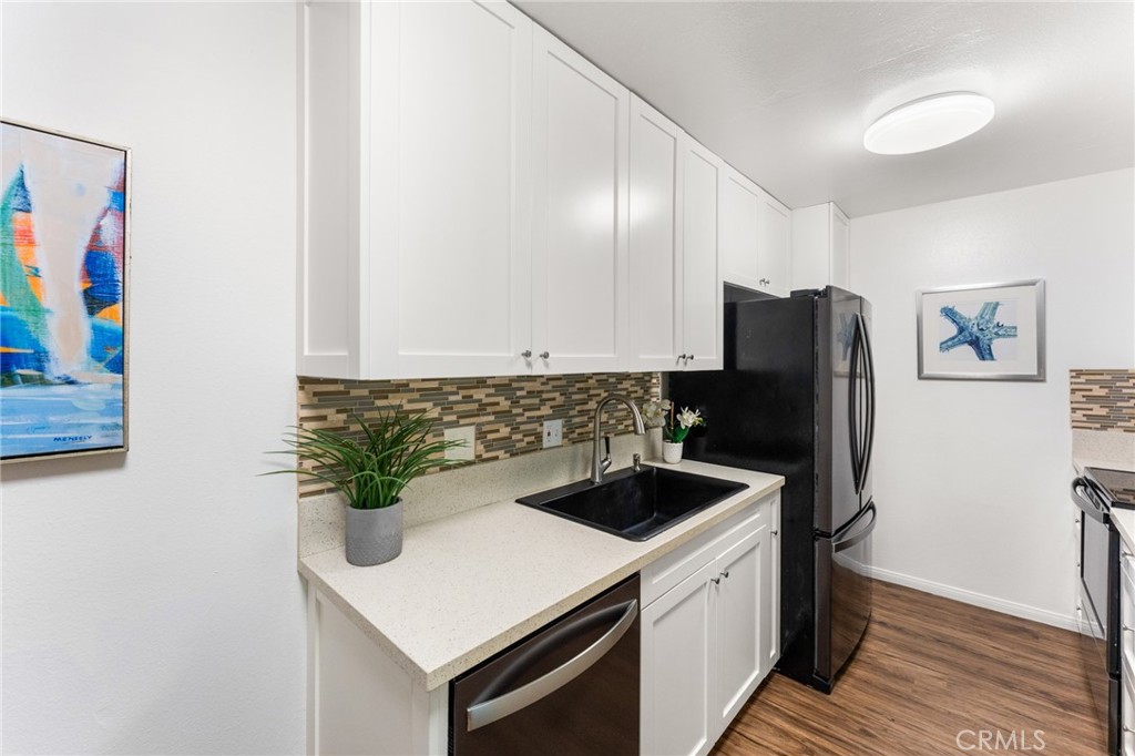 424 N Bellflower Boulevard 304