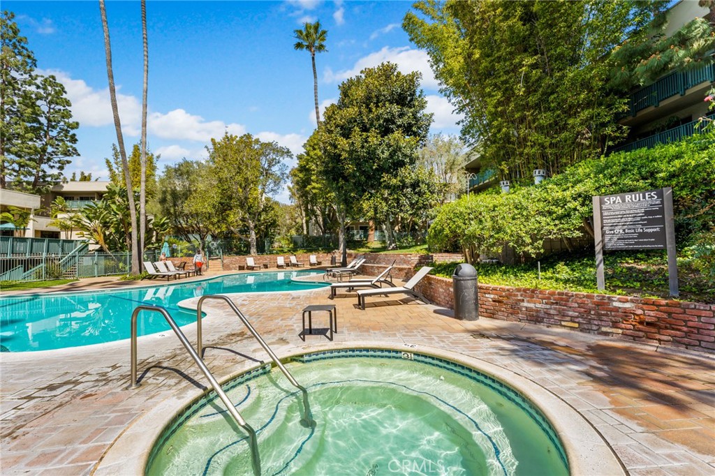 424 N Bellflower Boulevard 304