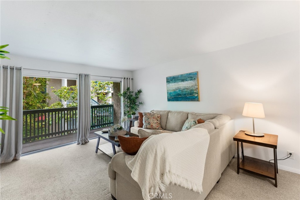 424 N Bellflower Boulevard 304