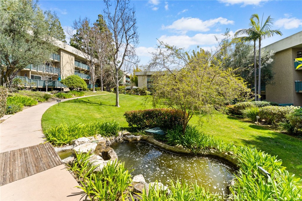 424 N Bellflower Boulevard 304