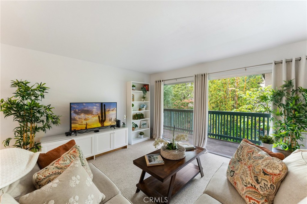 424 N Bellflower Boulevard 304