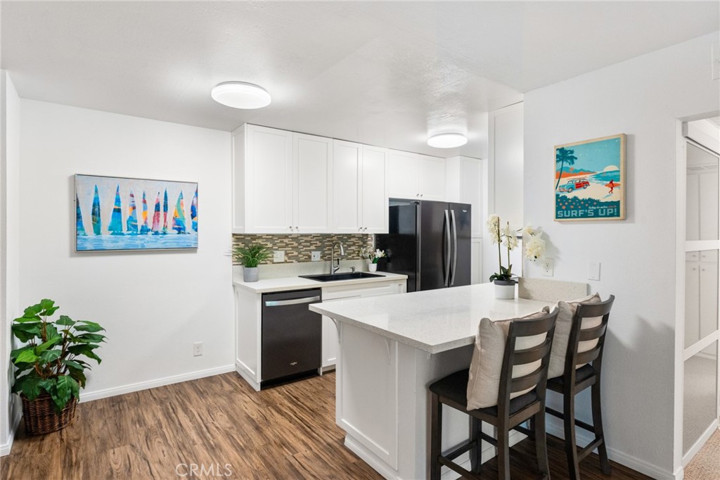 424 N Bellflower Boulevard 304