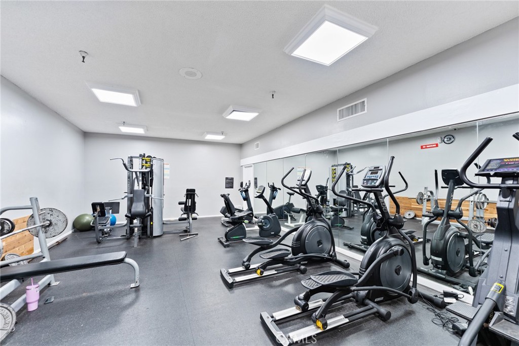 424 N Bellflower Boulevard 304