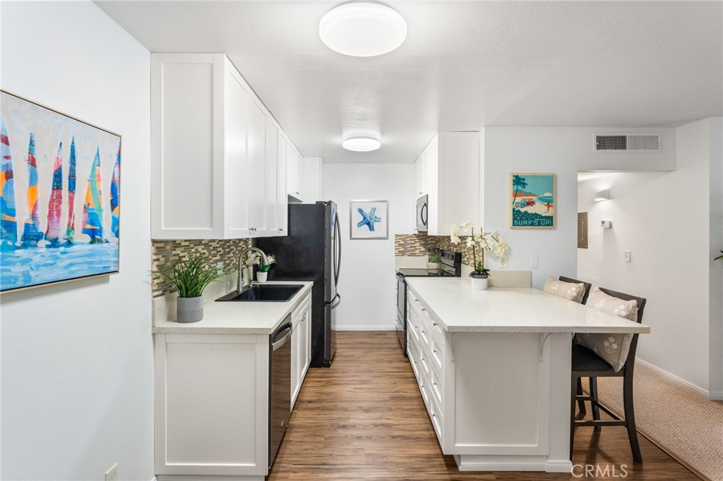 424 N Bellflower Boulevard 304