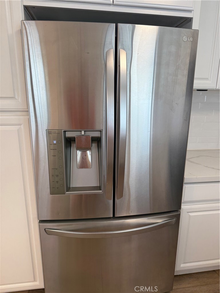 950 W Lambert 11