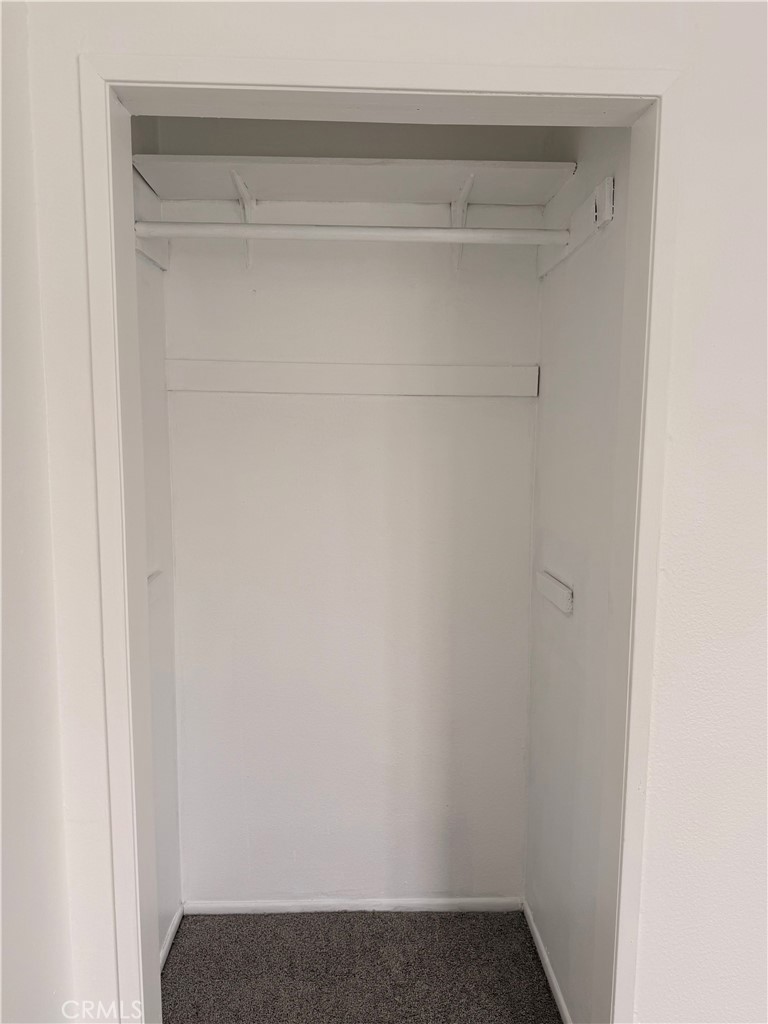 950 W Lambert 11