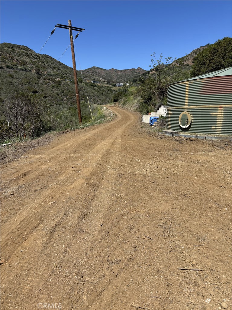 12110 Yellow Hill