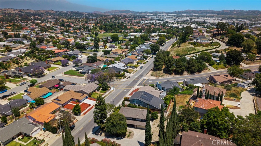 19652 Calle Baja