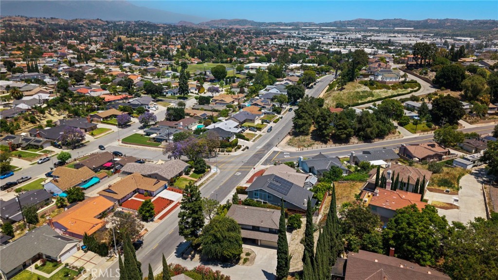 19652 Calle Baja