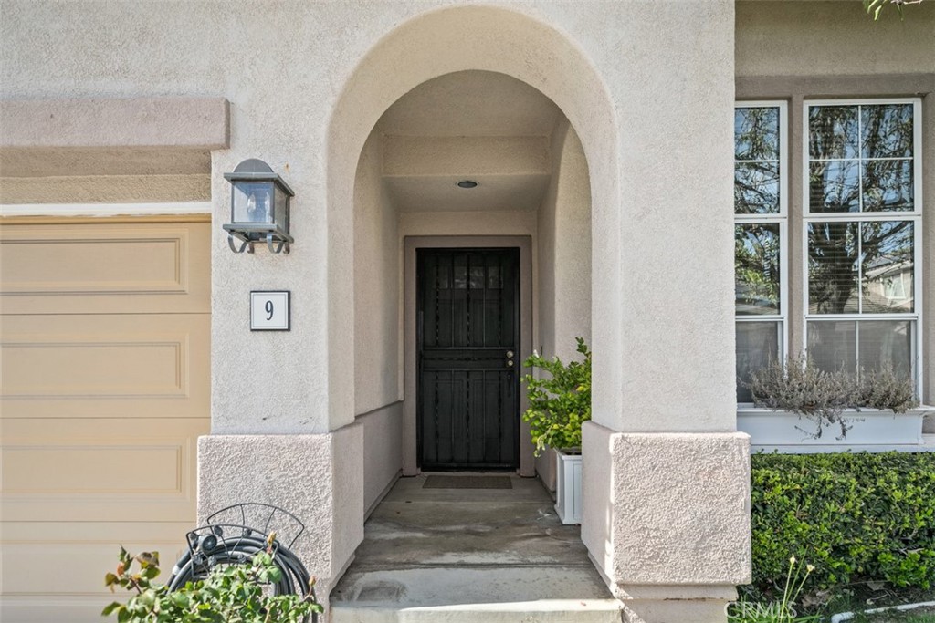 9 Acorn Ridge
