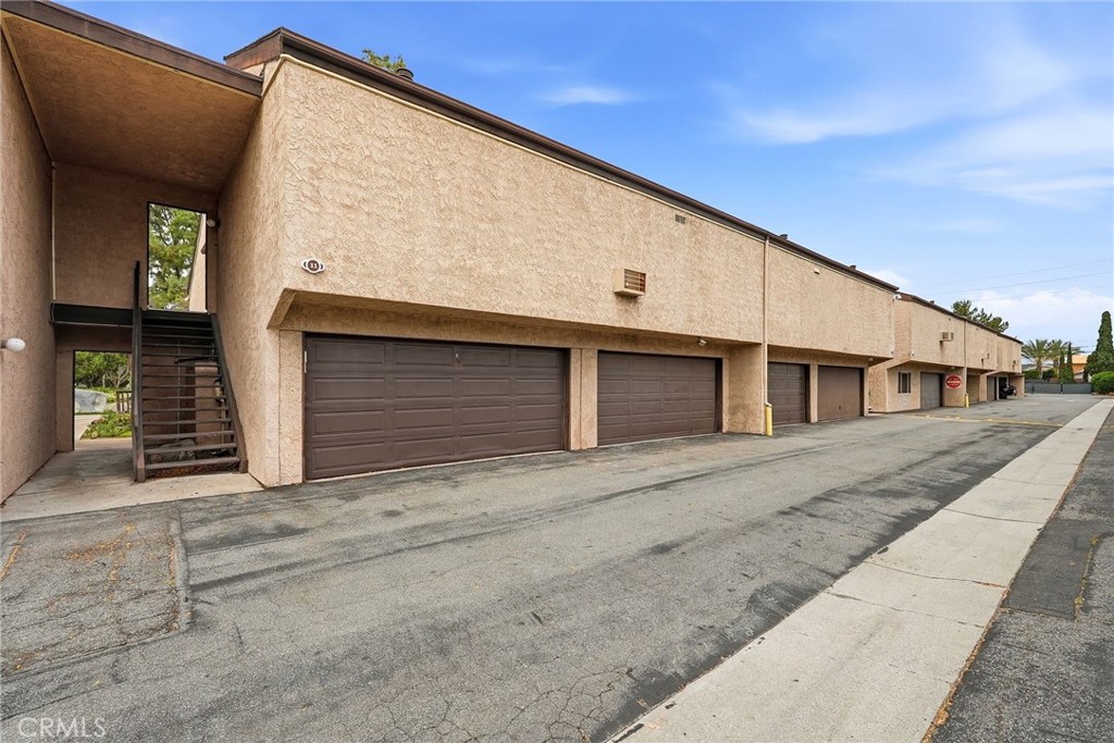 7890 E Spring Street 11E