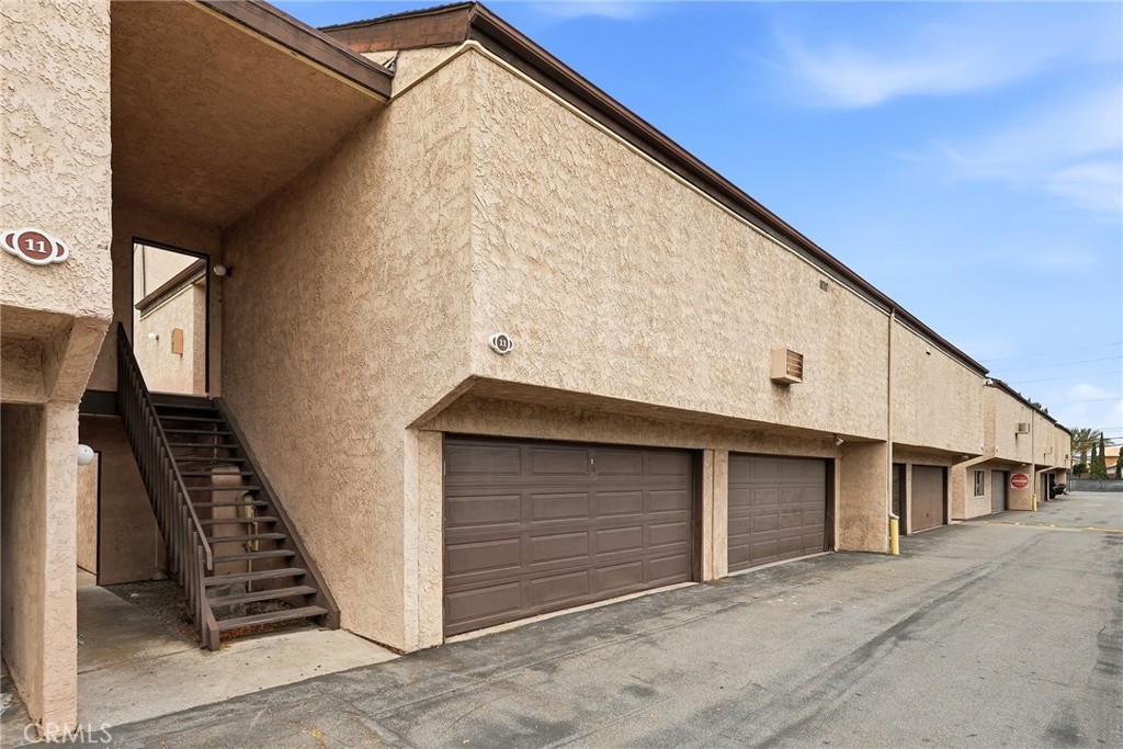7890 E Spring Street 11E