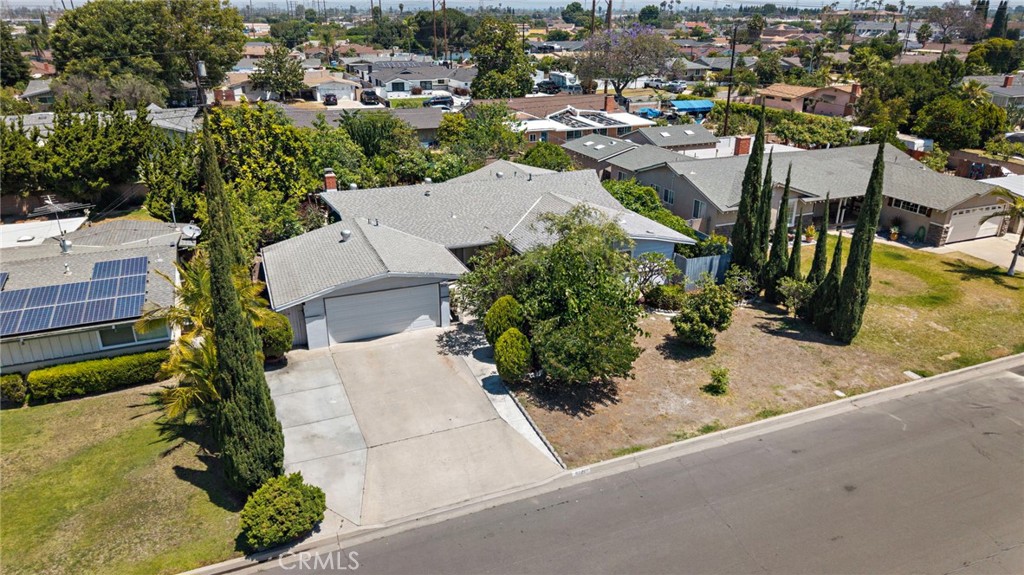8721 La Grand Avenue
