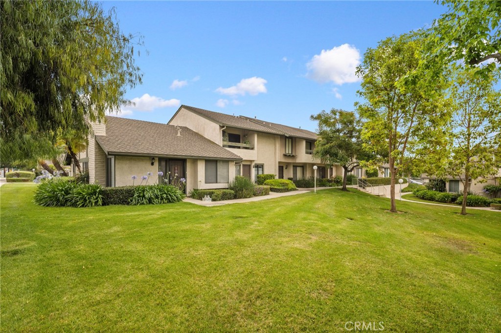 735 Leafwood Court