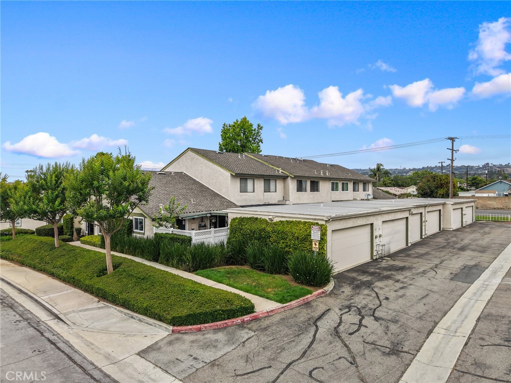 735 Leafwood Court