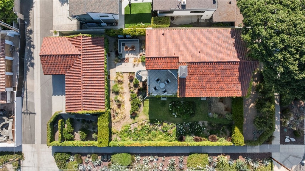 24722 Santa Clara