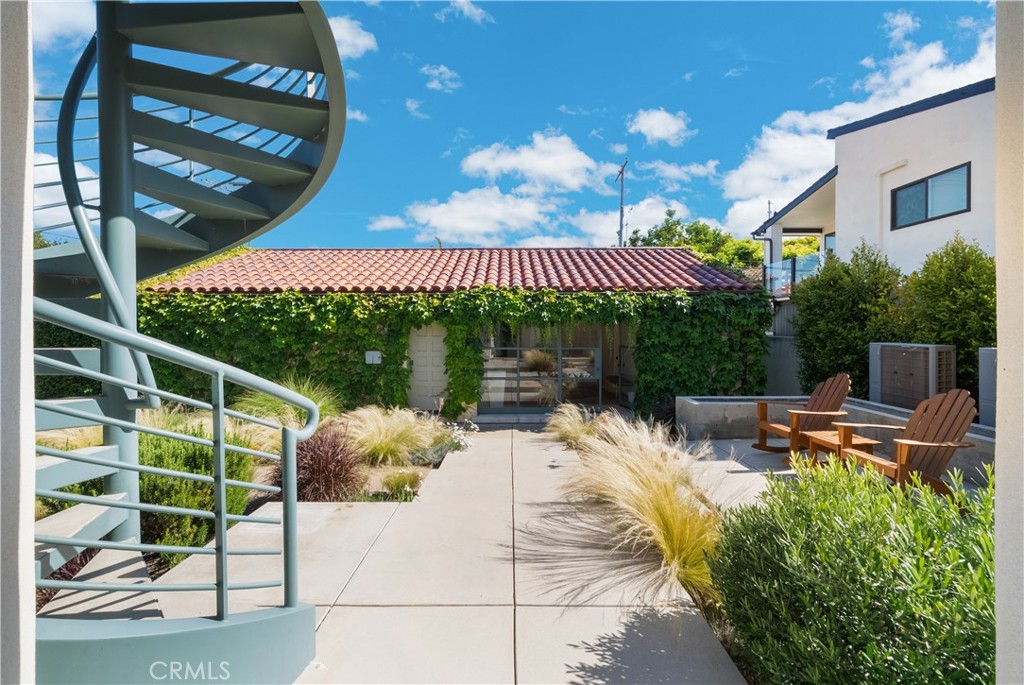 24722 Santa Clara