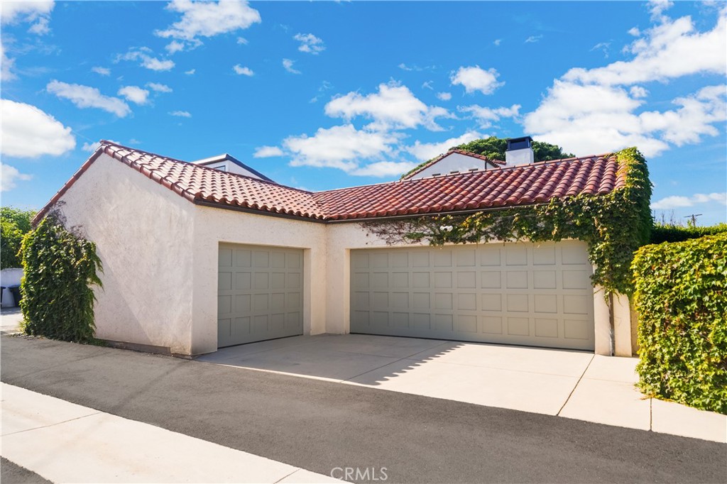 24722 Santa Clara