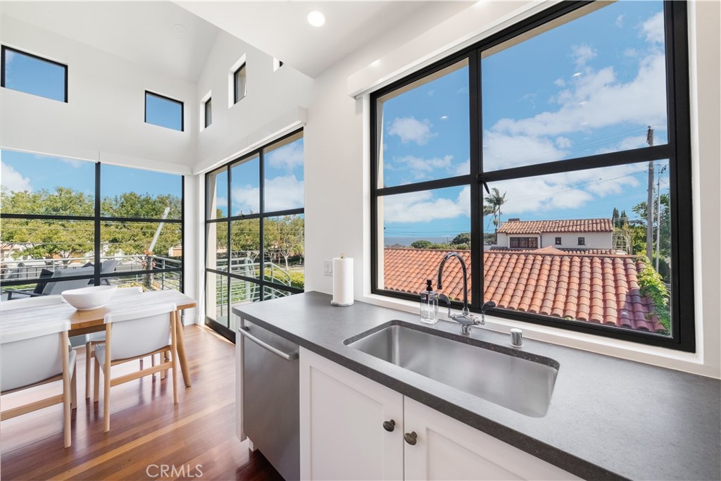 24722 Santa Clara