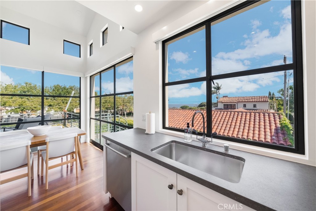 24722 Santa Clara