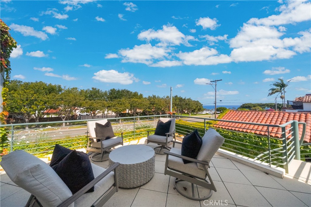 24722 Santa Clara