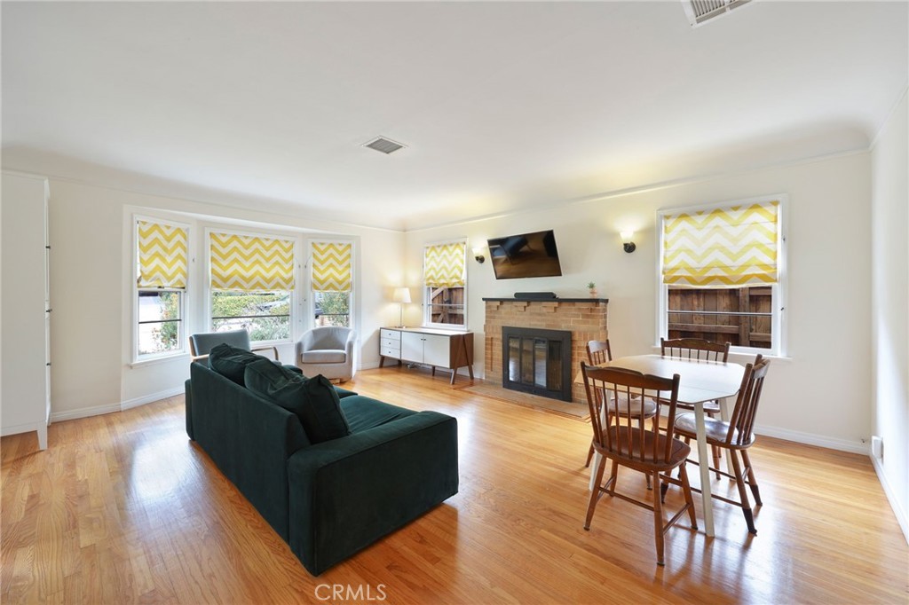 930 N Avenue 63