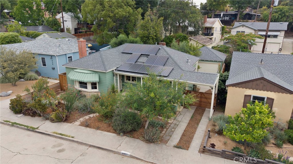 930 N Avenue 63