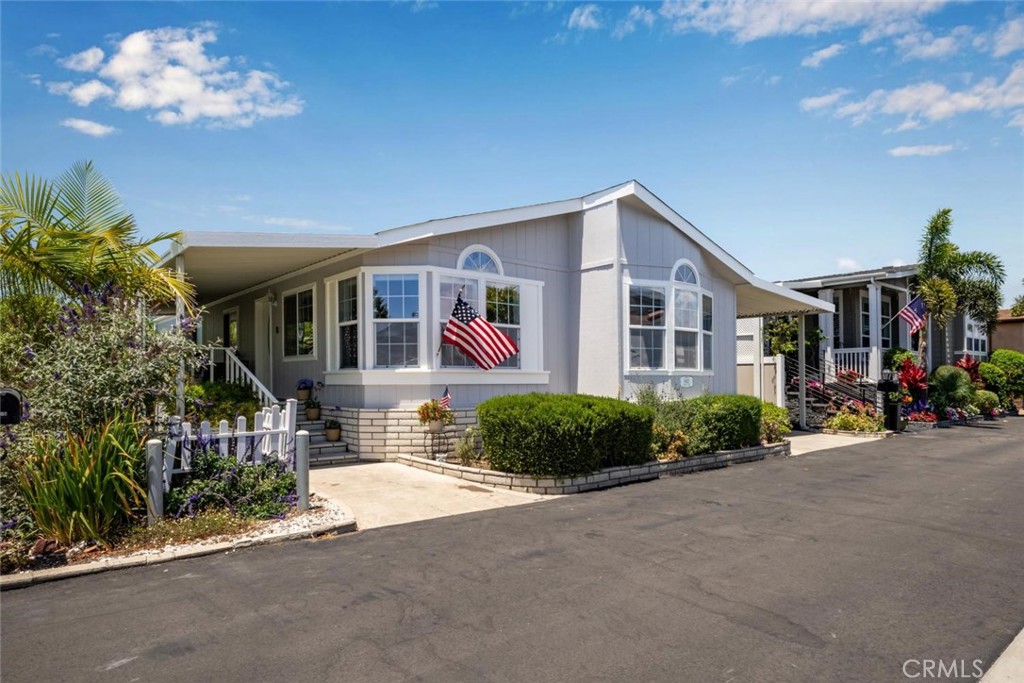 16421 Poipu Ln.