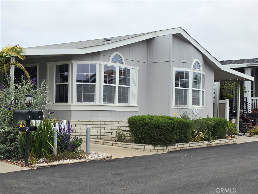 16421 Poipu Ln.