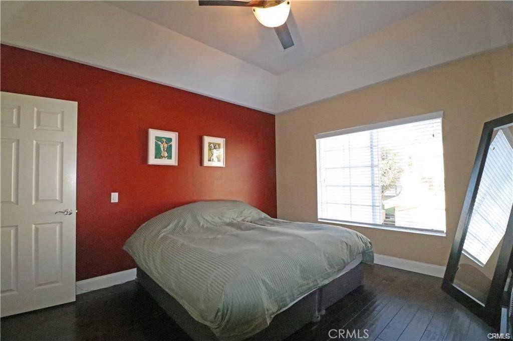 25182 Via Catalina
