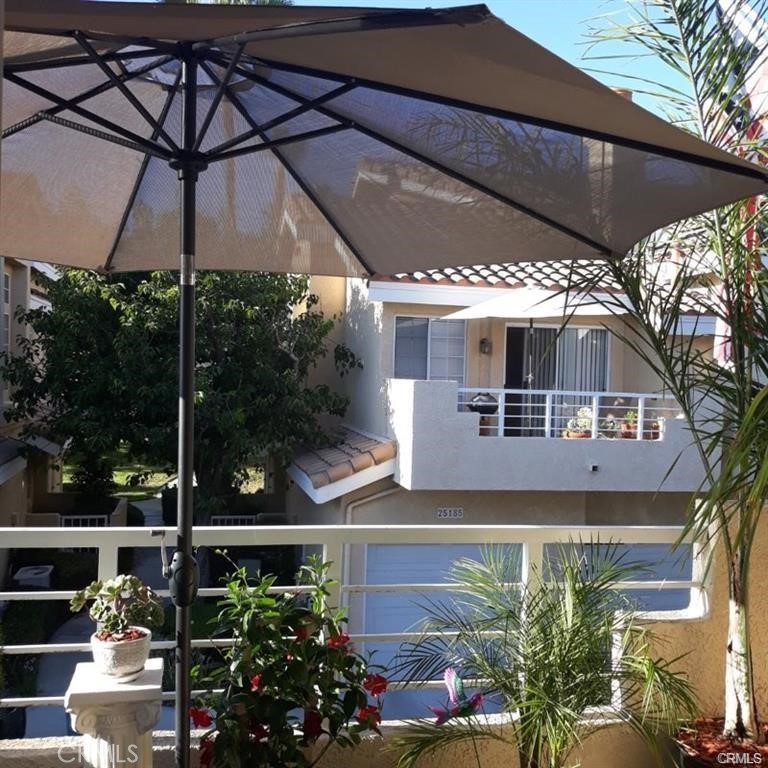 25182 Via Catalina