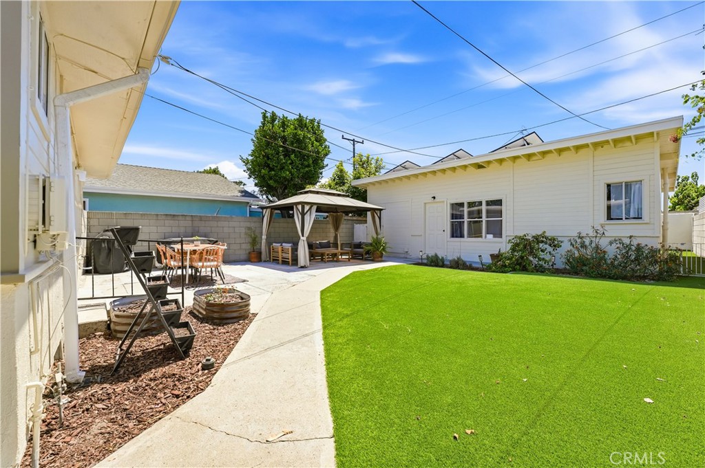 2157 Gale Avenue