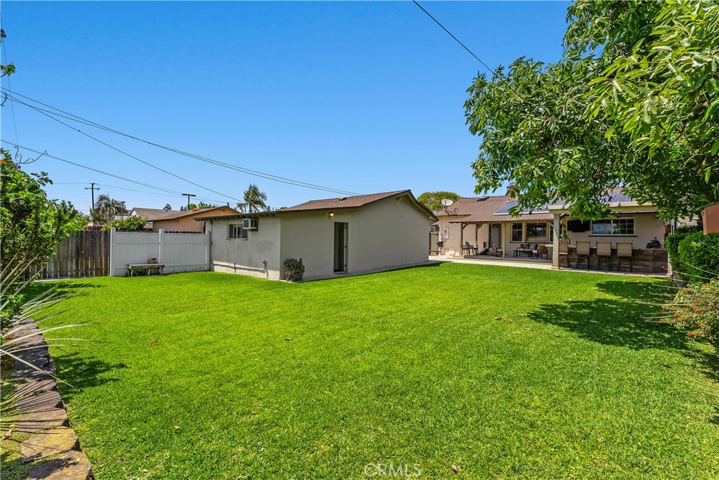 140 E Greenwood