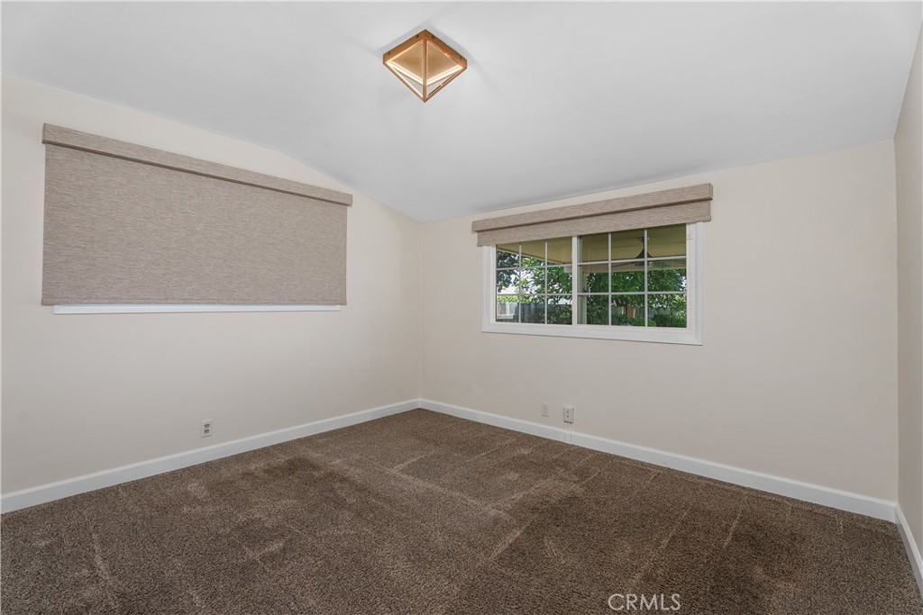 140 E Greenwood