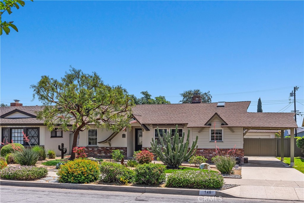 140 E Greenwood