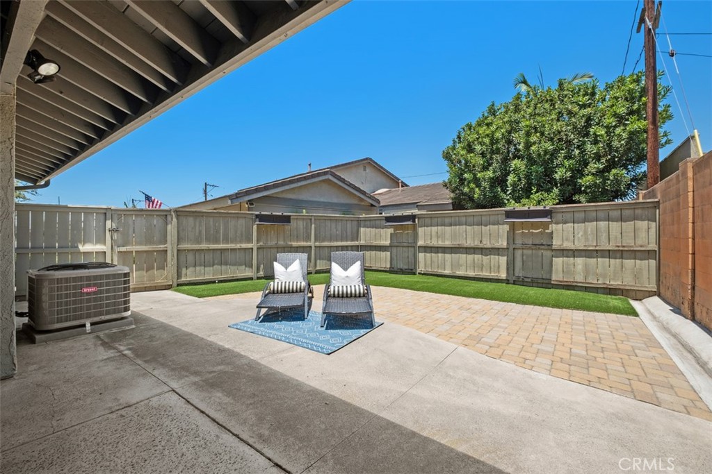 241 E Ponderosa Lane
