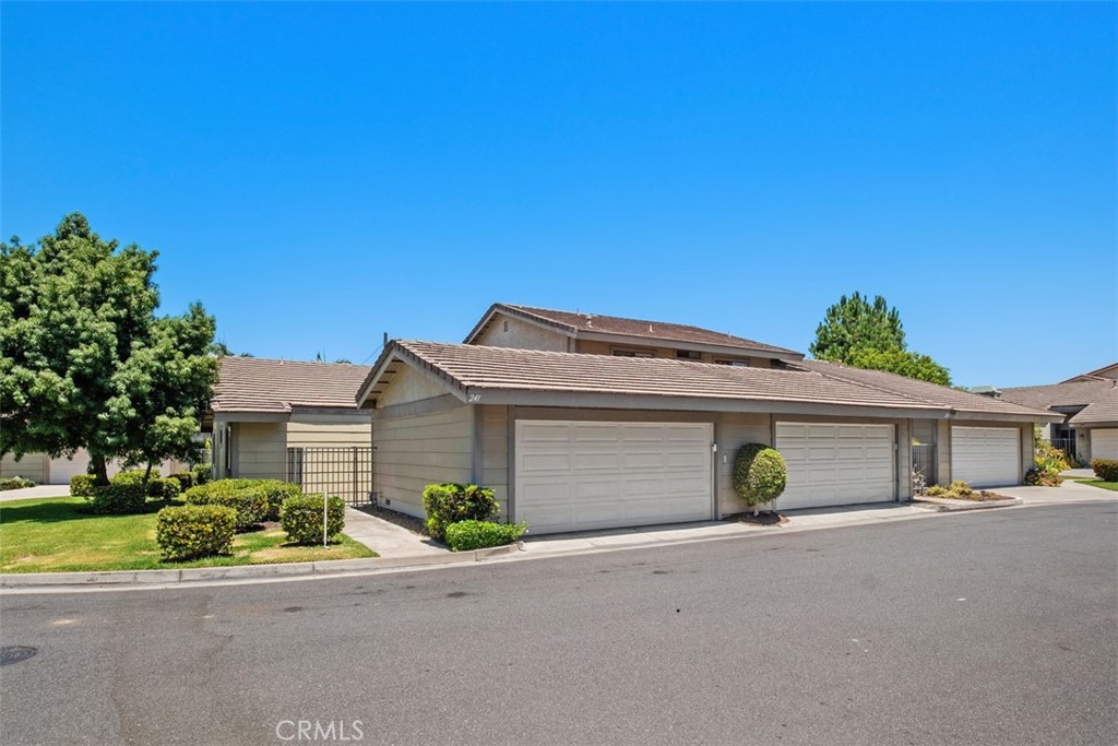 241 E Ponderosa Lane