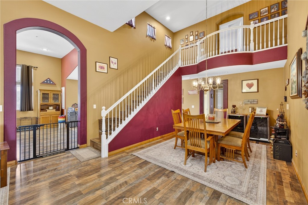 807 Lomond