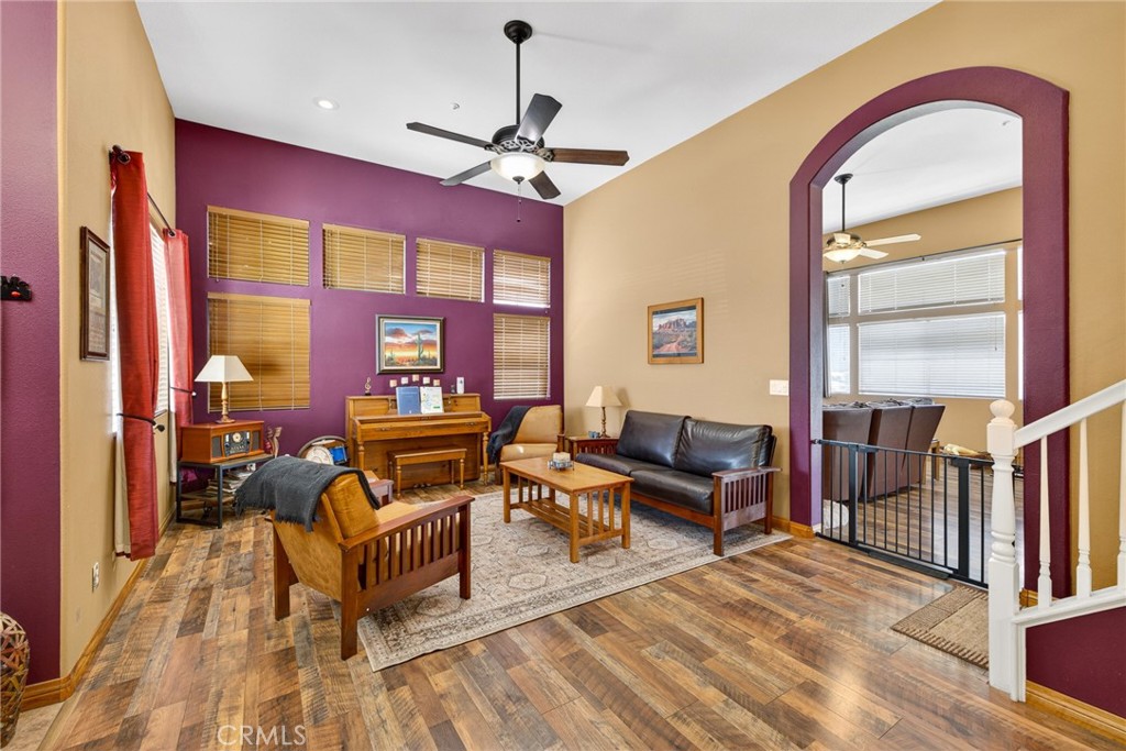 807 Lomond