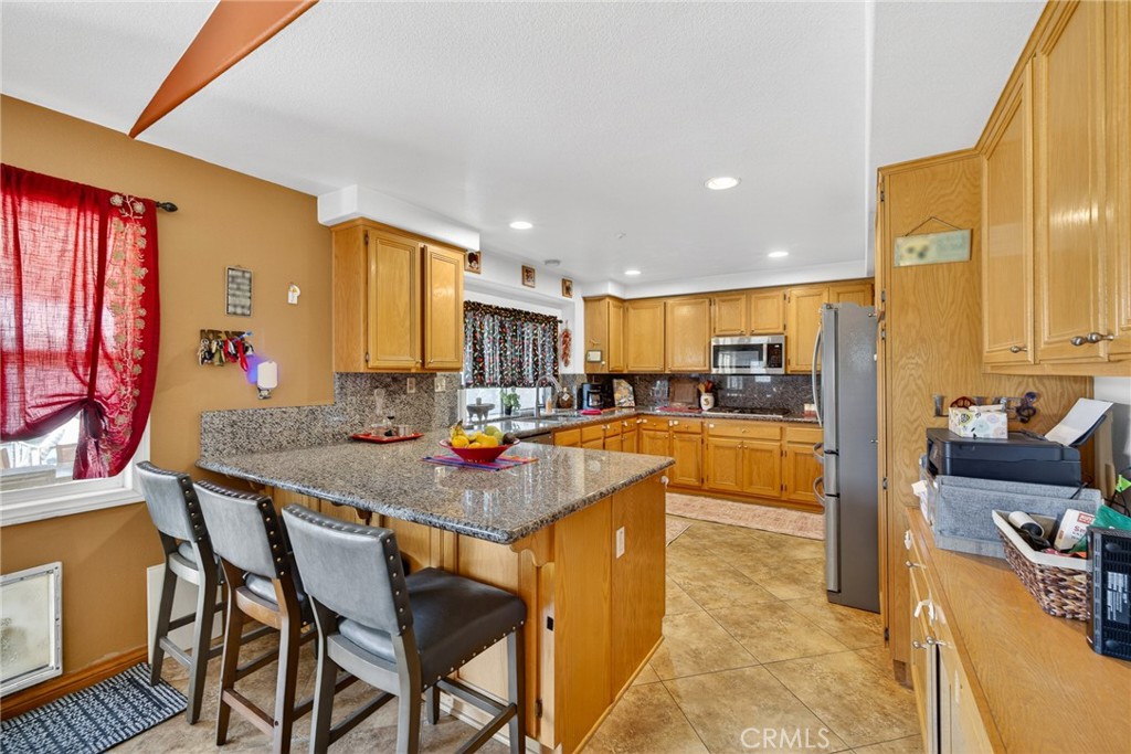 807 Lomond
