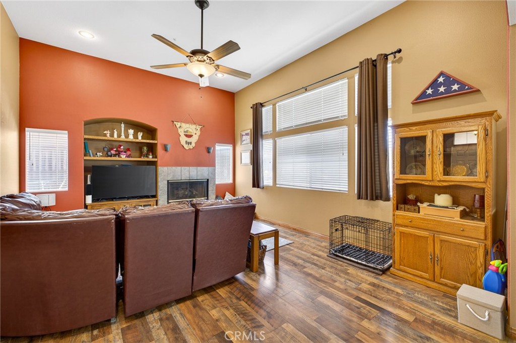 807 Lomond