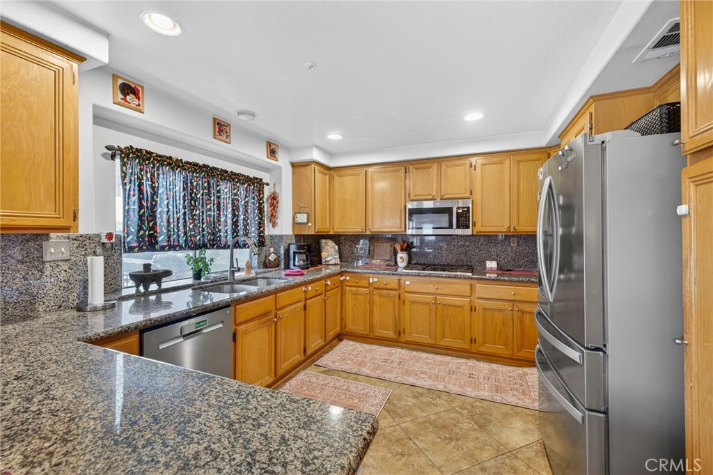 807 Lomond