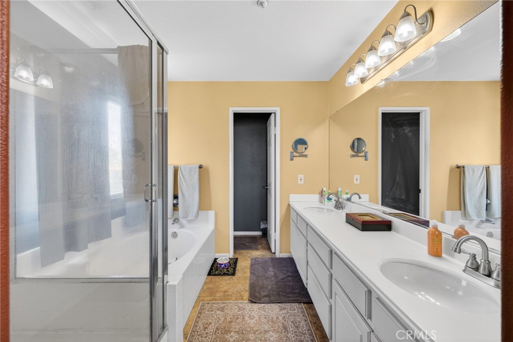807 Lomond