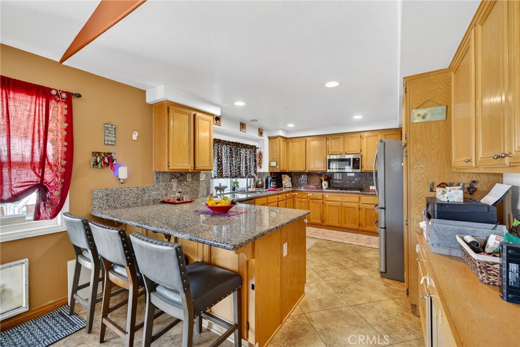 807 Lomond