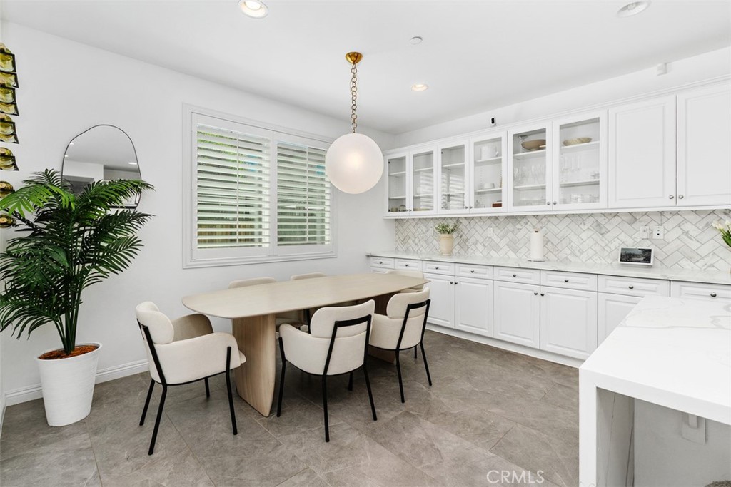 11415 Valley Oak
