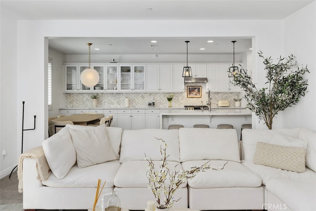 11415 Valley Oak